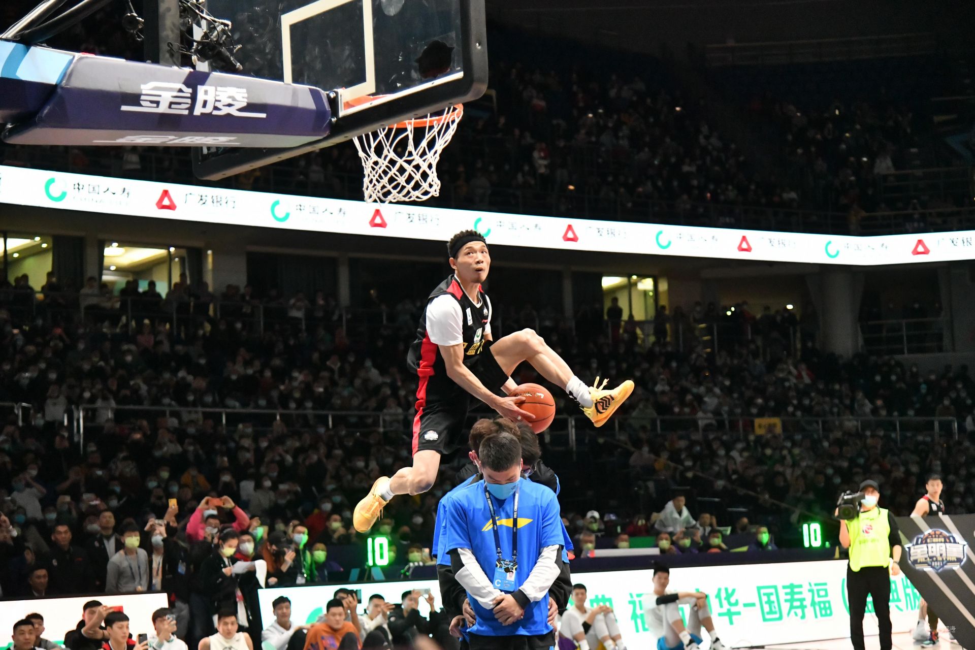 功签下格伊 功签下格伊