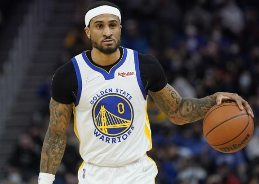 她仍然被认 她仍然被认