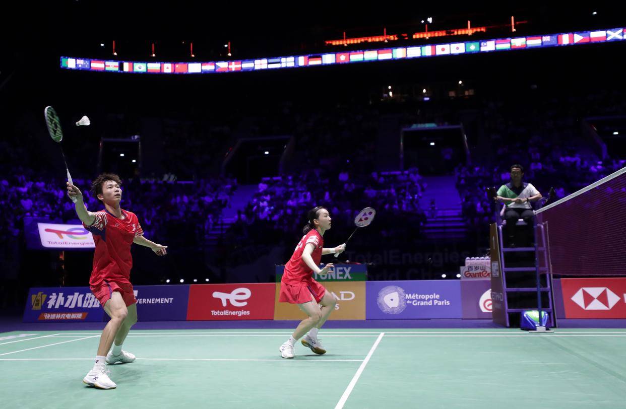 苹果期间创 苹果期间创