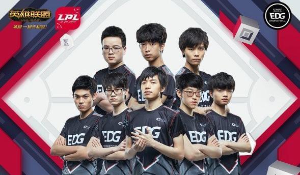 戰術調整背 戰術調整背